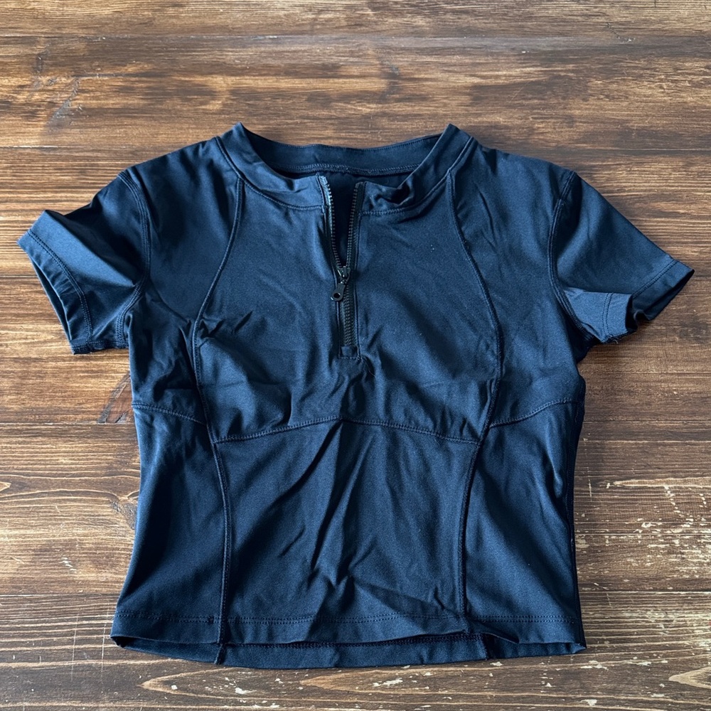 HALARA Black Short Sleeve Top with Zipper